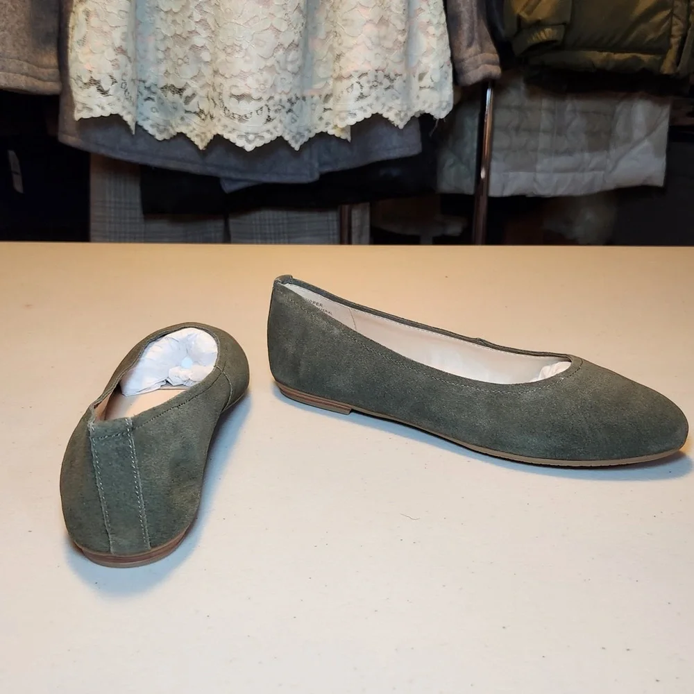 NWT Violet & Red x Stitch‎ Fix Women’s Suede Ballet Flats Classic All Season